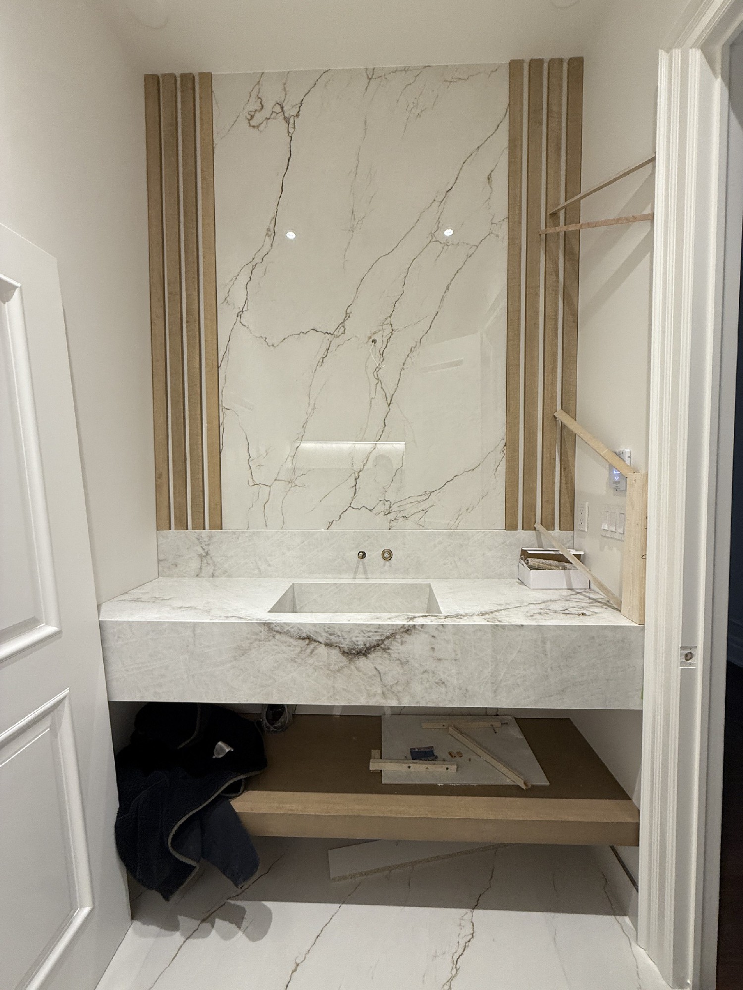 countertop & backsplash
